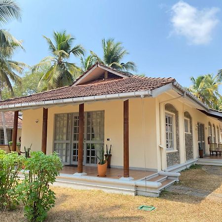 Tamarind Tree Garden Resort - Katunayake Negombo Extérieur photo