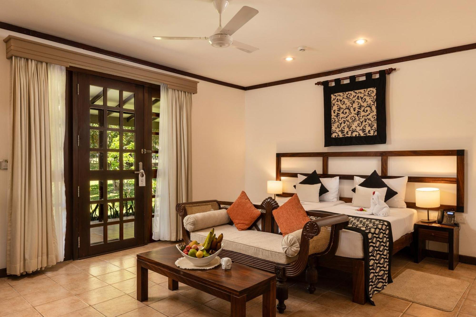 Tamarind Tree Garden Resort - Katunayake Negombo Extérieur photo