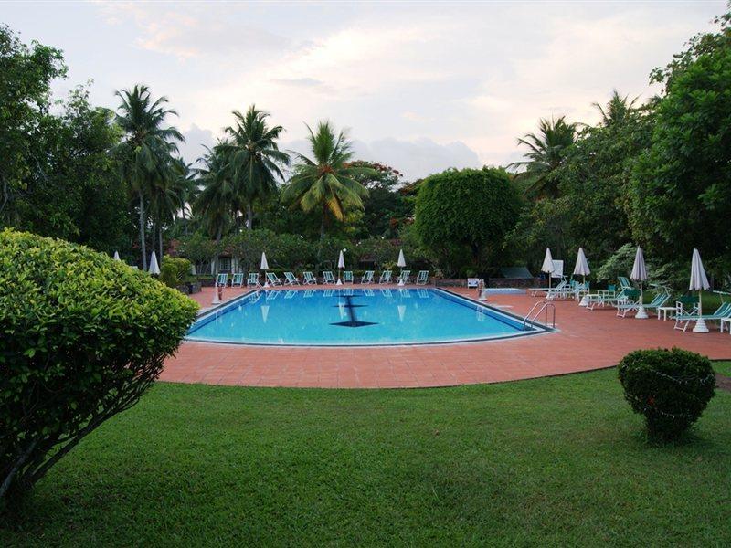 Tamarind Tree Garden Resort - Katunayake Negombo Extérieur photo